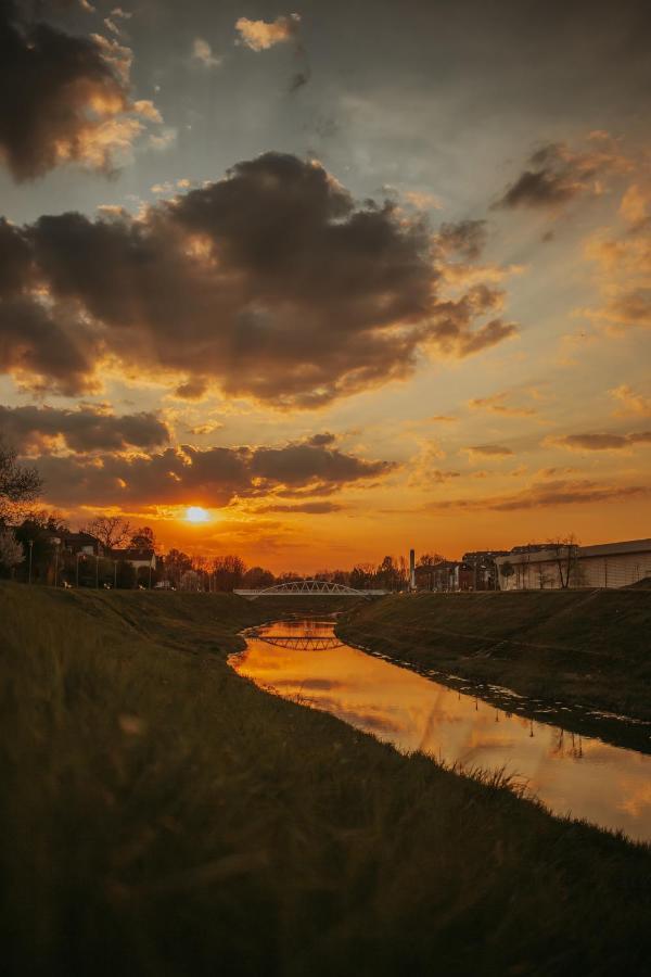 Apartman Stari Toranj Вуковар Экстерьер фото